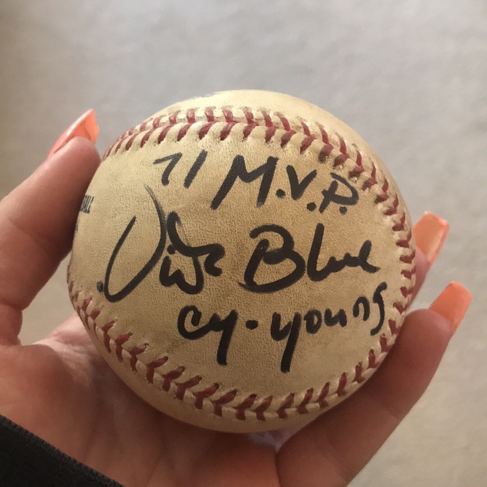 Vida Blue Autographed baseball ‘71 MVP